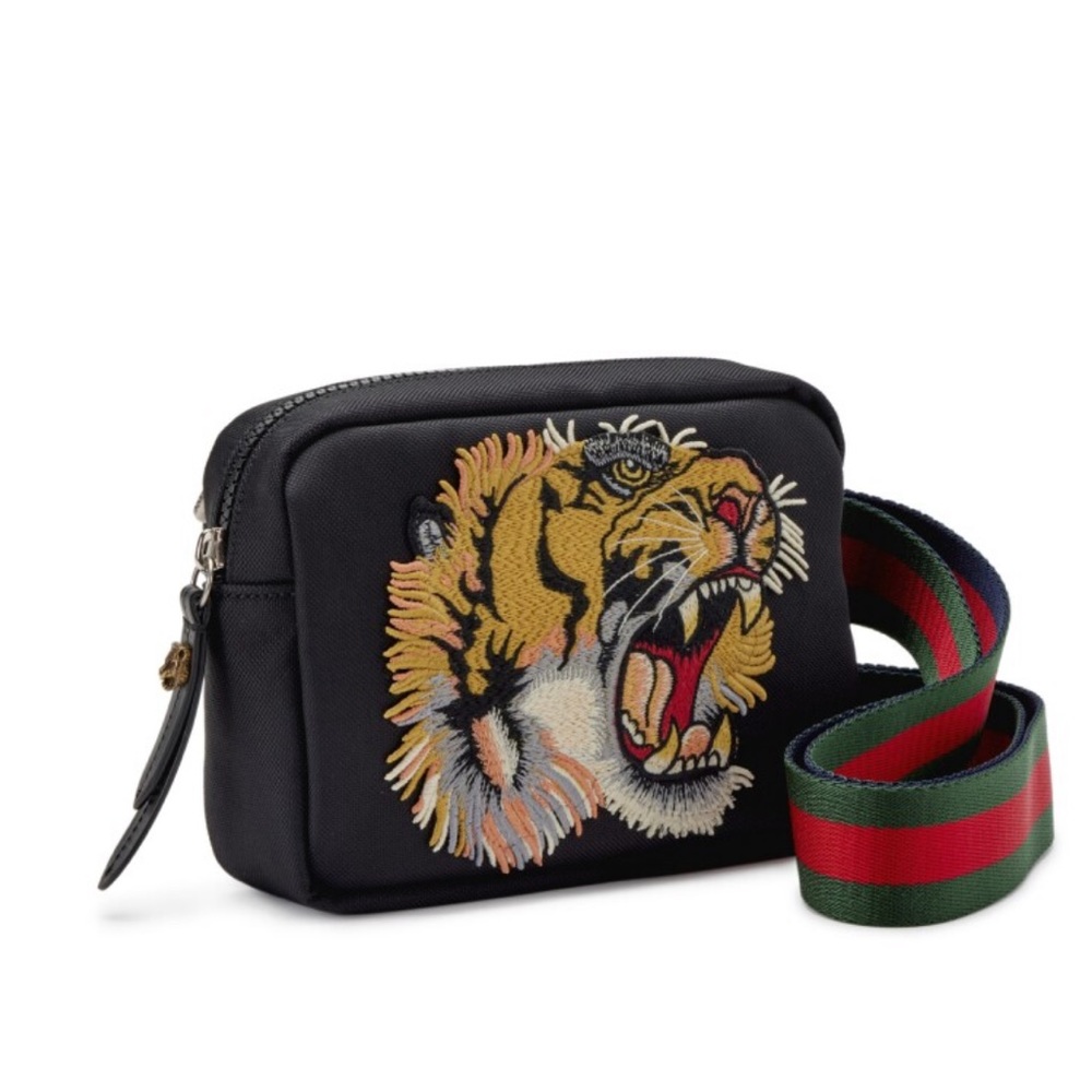 Gucci Black Nylon Embroidered Tiger Patch Messenger Bag Silver Hardware